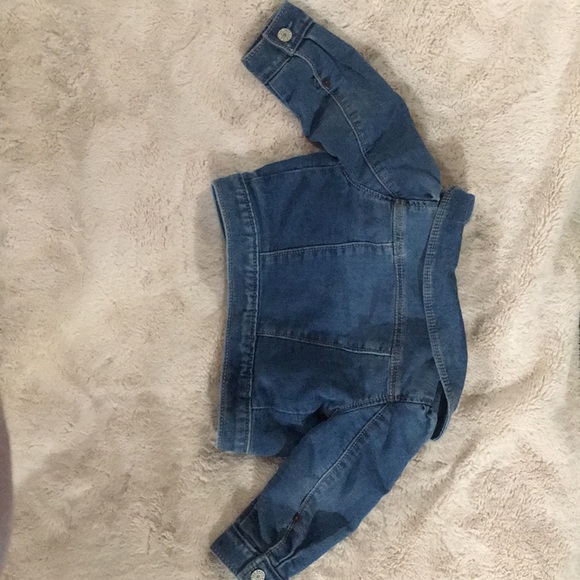 Baby Gap jean jacket - Picture 4 of 4